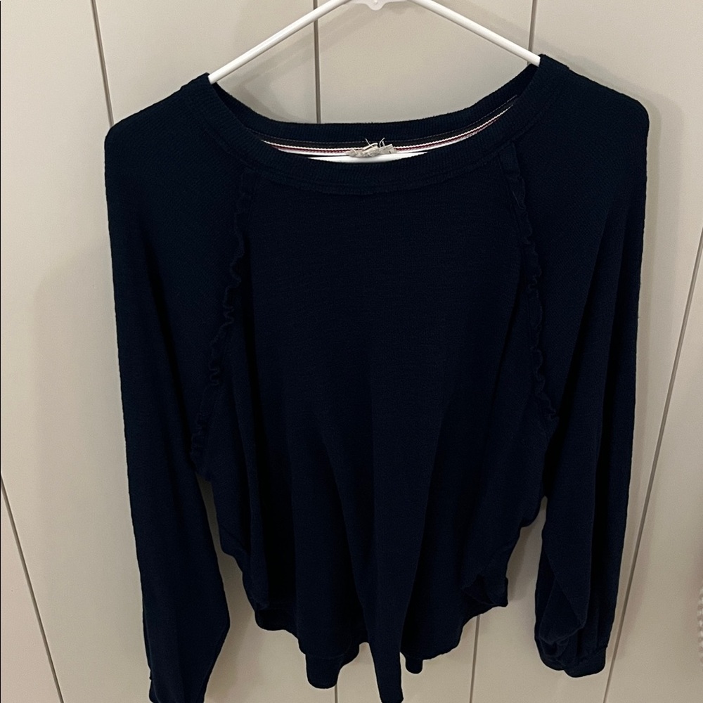 Women's navy Long Sleeve Top